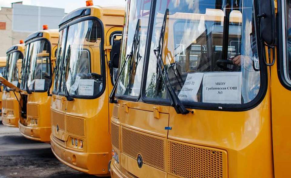 В Воронежской области школы получили пополнение автопарка – 20 новых автобусов