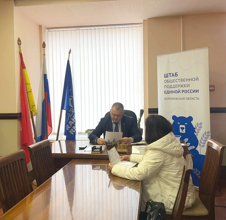 В Ленинском районе народные депутаты от партии «Единая Россия» помогают решать вопросы благоустройства