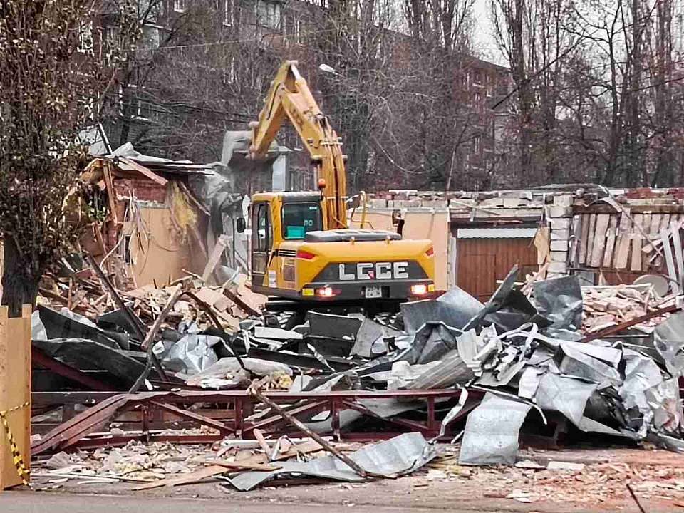 Свыше 100 самовольных построек снесут в Воронеже в 2026 году