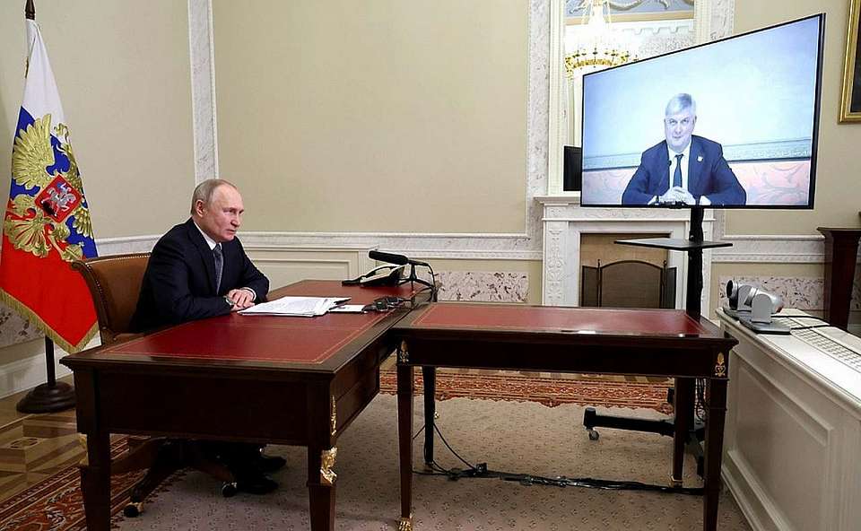 О чём шёл разговор на встрече губернатора Александра Гусева с Владимиром Путиным