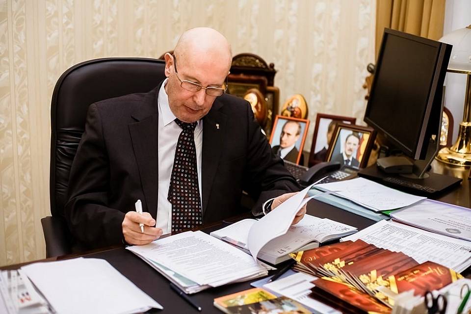 Игоря Есауленко наградили премией «Ректор года»