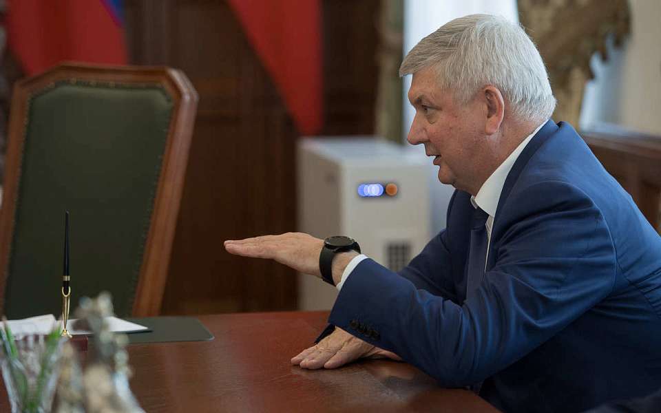 Губернатор Воронежской области Александр Гусев ответит на вопросы в прямом эфире 