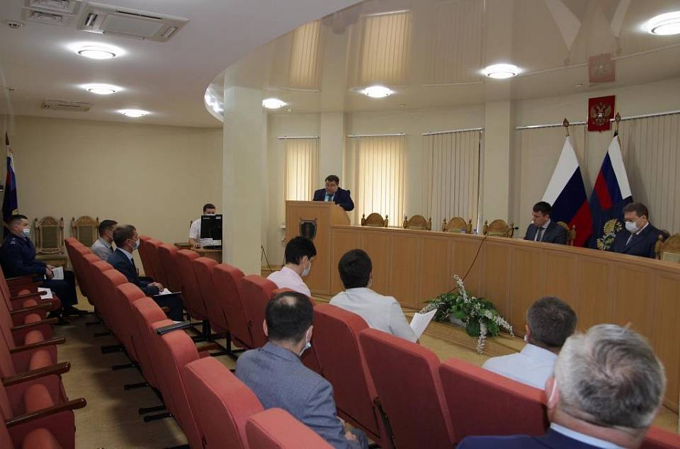В Воронеже облпрокурор мобилизовал свое ведомство на борьбу с коронавирусом