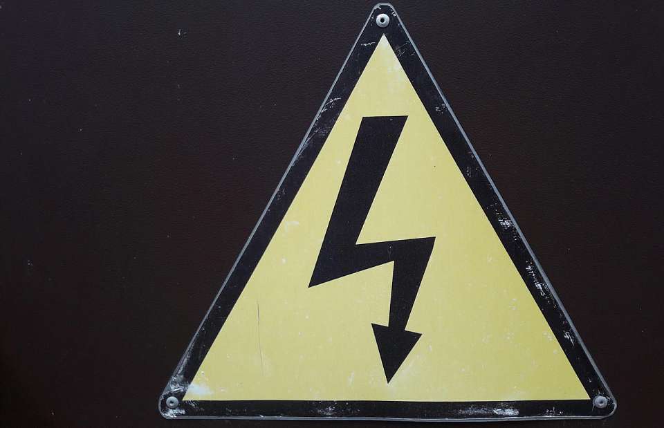 За гибель электромонтёра в Воронежской области мастера привлекли к ответственности