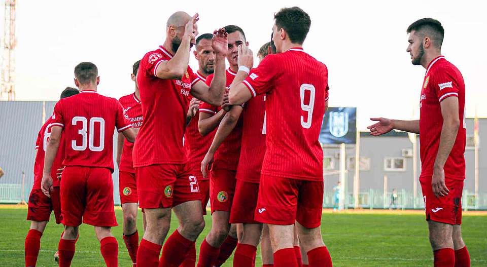 Лискинский «Локомотив» закрепился на вершине таблицы межрегионального первенства