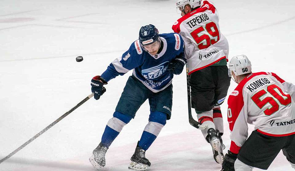 Воронежский «Буран» по буллитам уступил альметьевскому «Нефтянику»