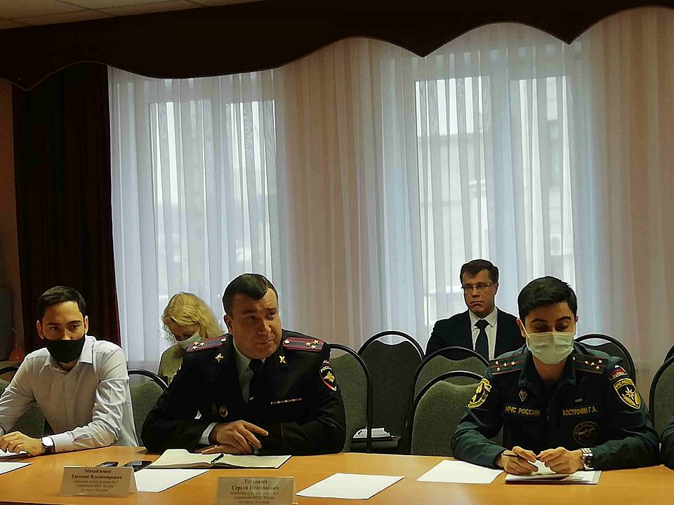 В Коминтерновском районе обсудили меры пожарной и общественной безопасности