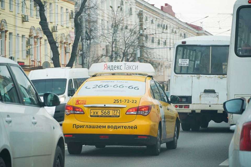 Воронежский водитель поедет на финал конкурса на лучшего таксиста России 