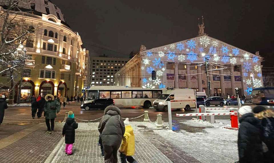 Воронежцам сообщили об изменении схемы движения городского транспорта в новогодние праздники