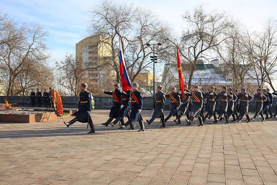 В Воронеже почтили память Неизвестного солдата