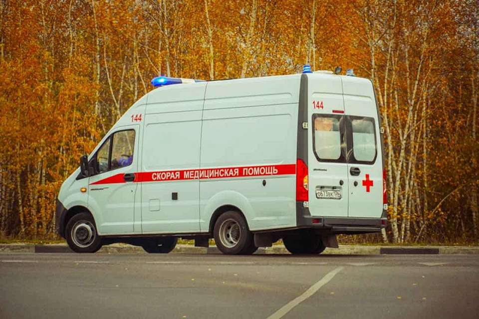 В «Галерее Чижова» рассказали подробности ЧП с упавшей на воронежца стеклянной витриной 