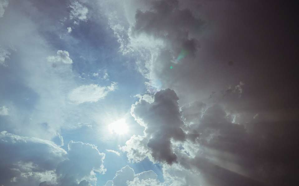 Синоптики отменили прогноз по грозе в Воронежской области