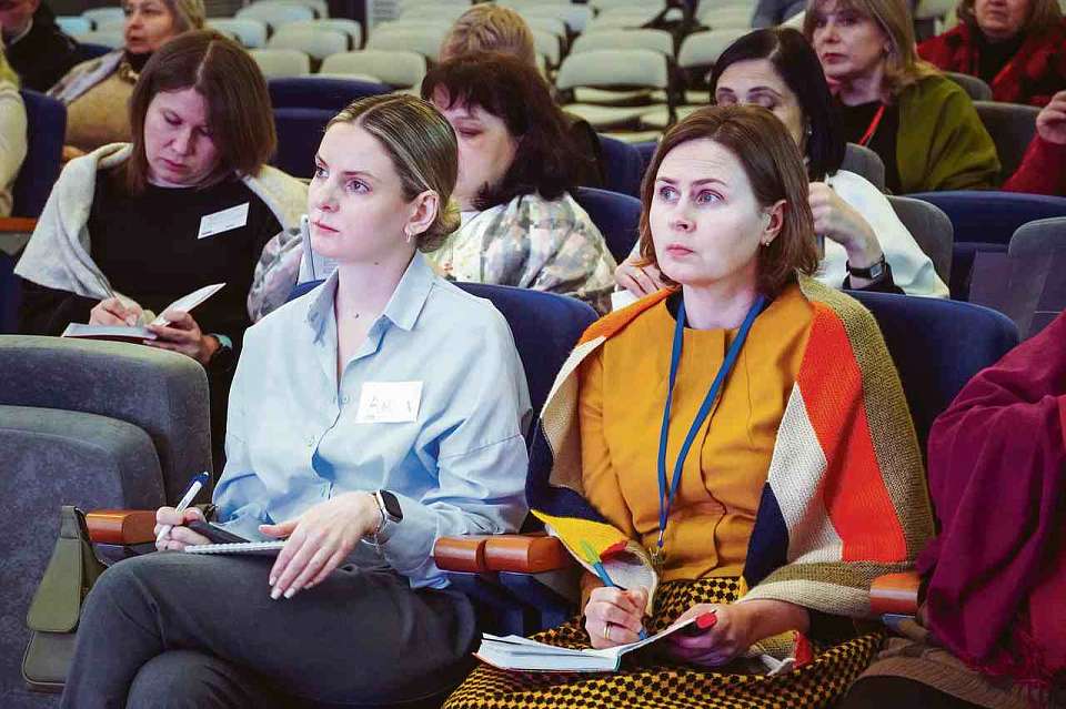 В Воронеже создают профессиональное сообщество для помощи детям и родителям в кризисных ситуациях