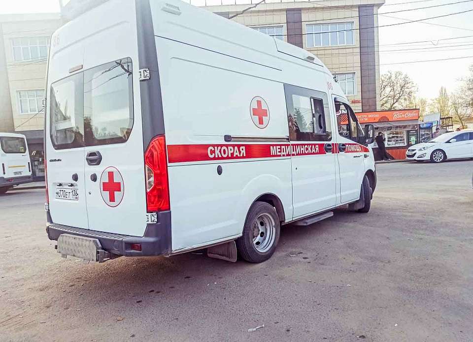 Школьник и мужчина пострадали при атаке БПЛА в Воронежской области