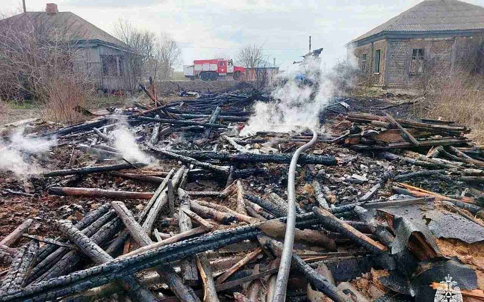 Сельский житель устроил масштабный пожар в Воронежской области