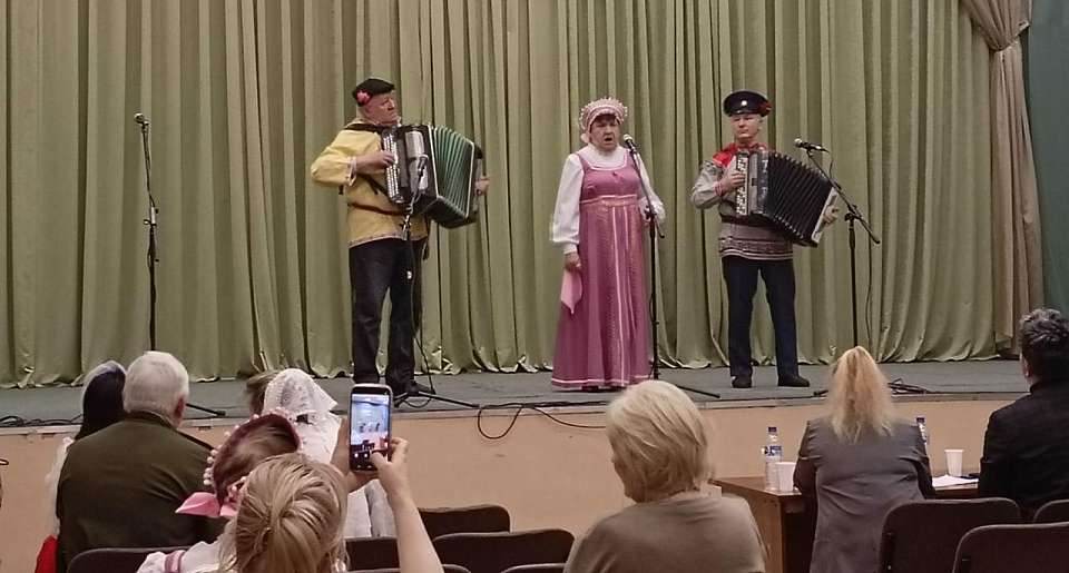 В Коминтерновском районе прошёл конкурс творчества пожилых людей