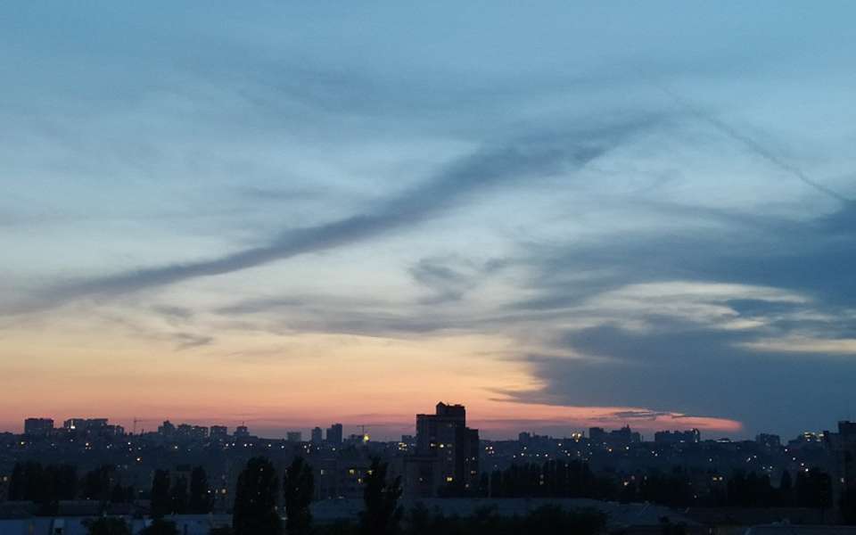 Взрывы раздались ночью над Воронежем после срабатывания сирен