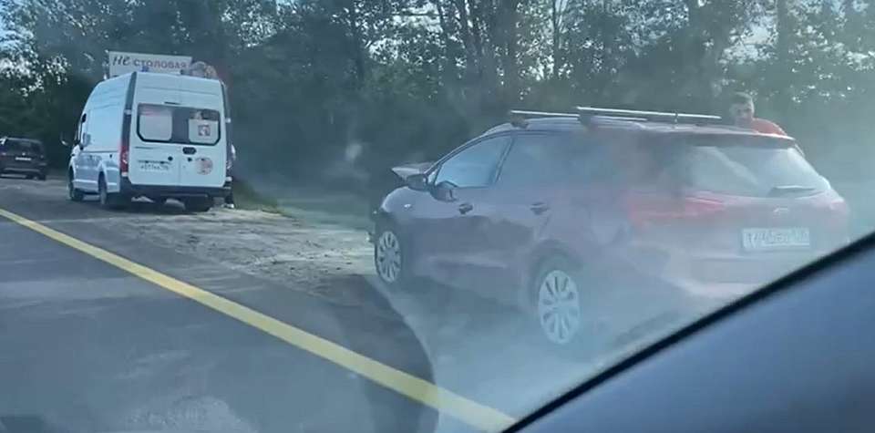 Пробка в 8 километров на трассе М-4 «Дон» под Воронежем образовалась из-за массового ДТП