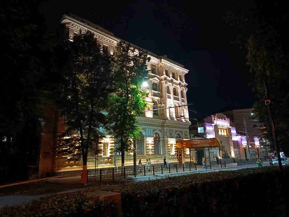 Украинские беспилотники мчат в Воронежскую область