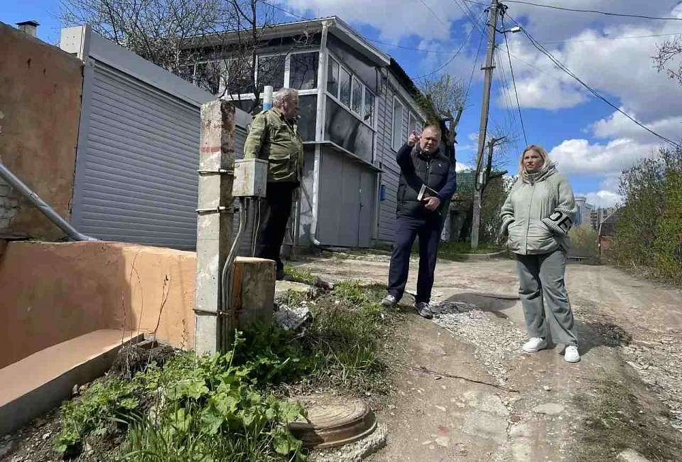 В Ленинском районе депутаты идут в народ
