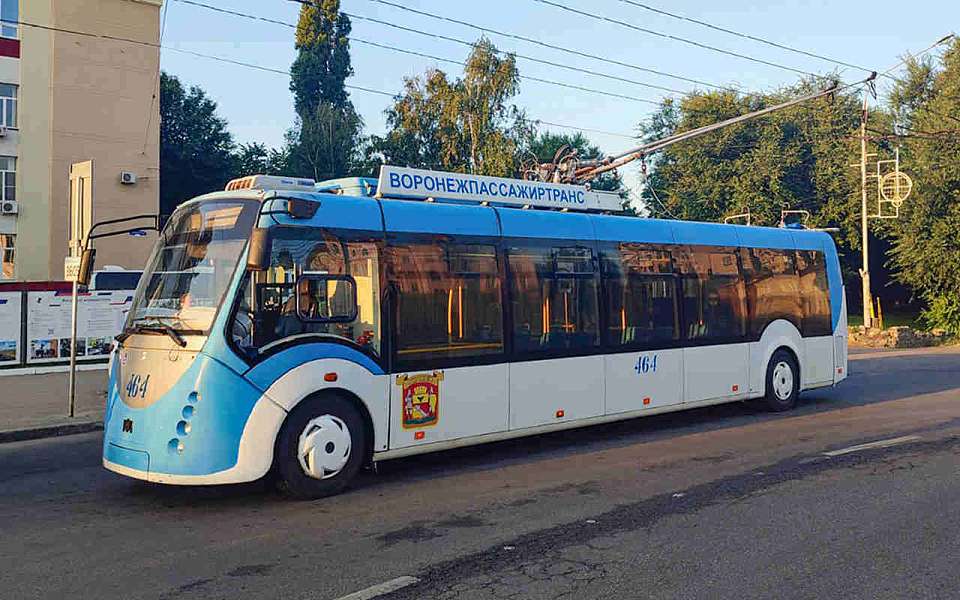 Троллейбусы перенаправили в Воронеже из-за аварии на Московском проспекте
