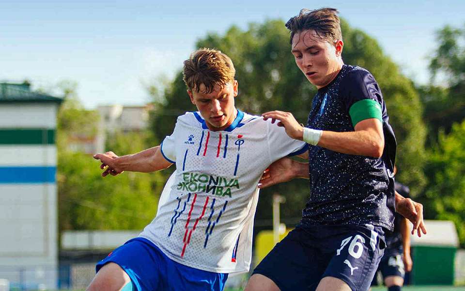 Молодёжки «Крыльев Советов» и воронежского «Факела» разошлись боевой ничьей