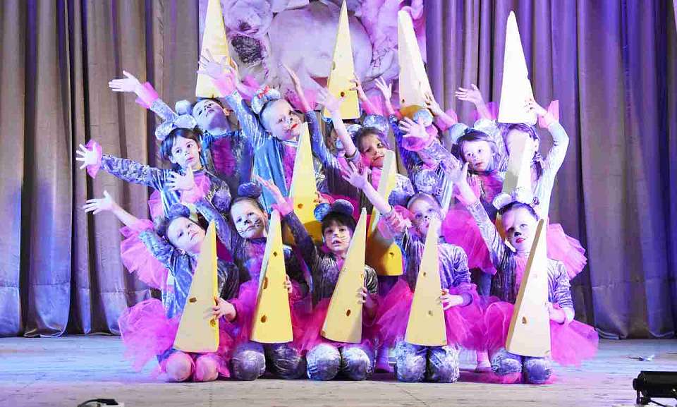 В Железнодорожном районе начали приём заявок на конкурс творчества дошкольников «Воронежские самоцветики»