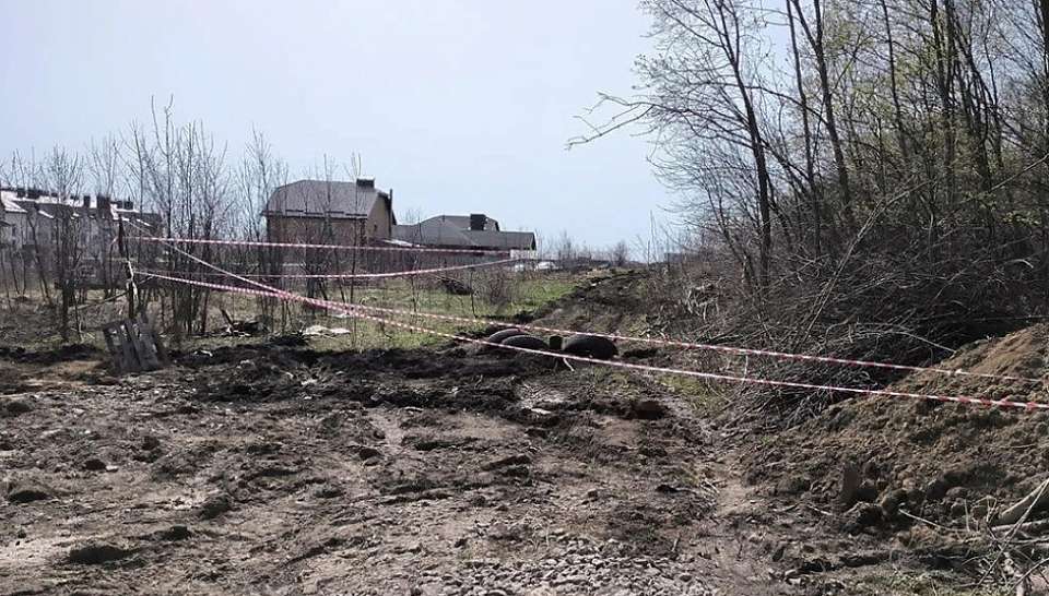 Без дороги половину улицы оставили в городе под Воронежем