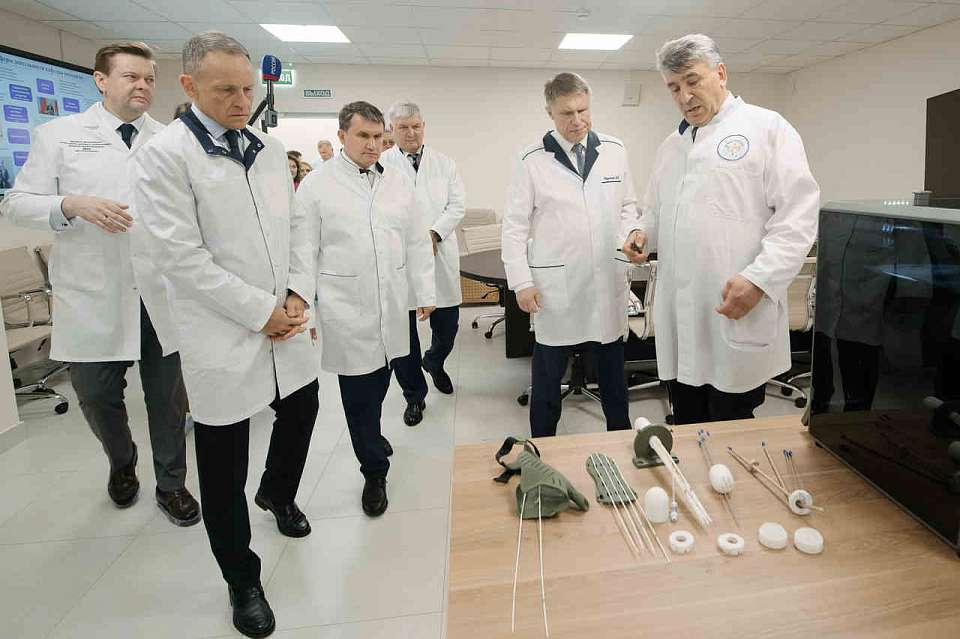 Министр здравоохранения поблагодарил Александра Гусева за строительство и модернизацию медучреждений