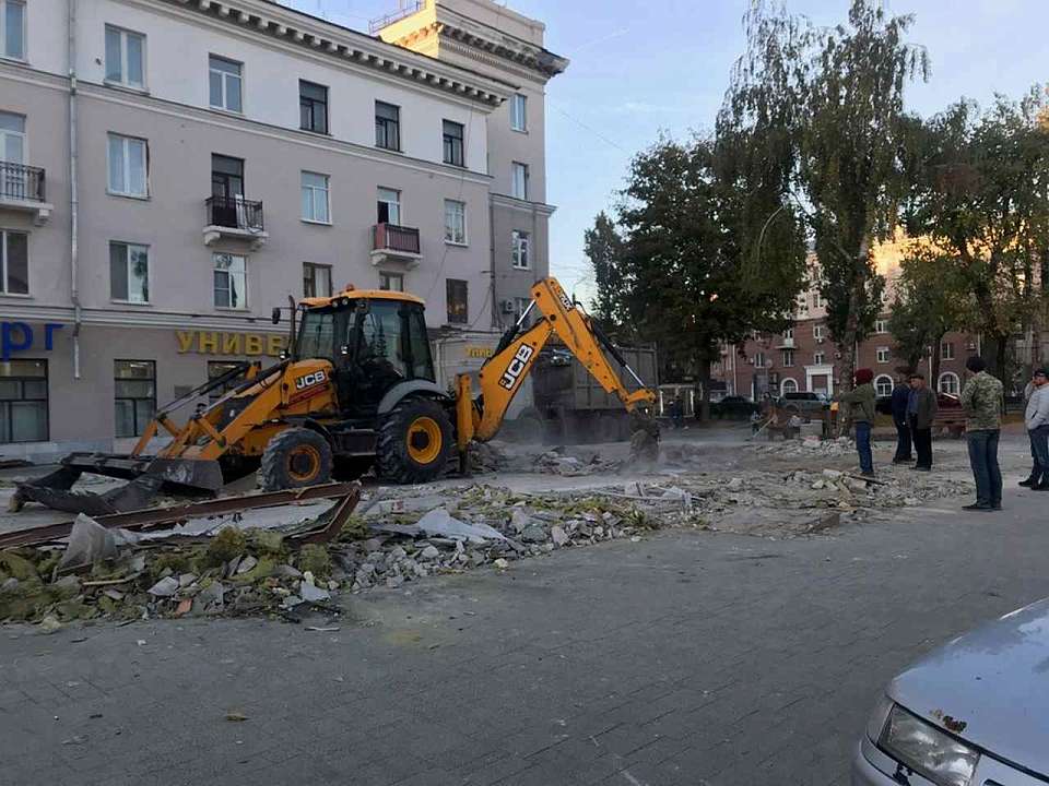 На видео в Воронеже сняли демонтаж кафе «Оскар»