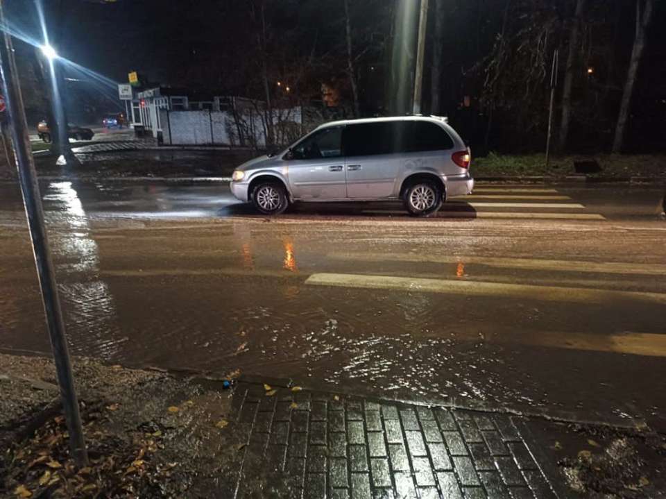 Минивэн сбил 10-летнюю девочку на переходе в Воронеже