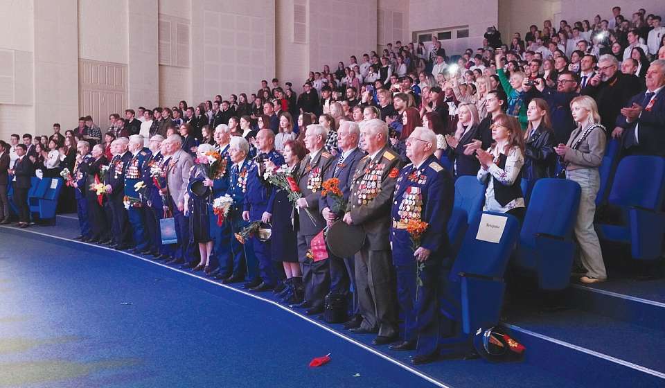 Участники большого интернационального фестиваля в Воронеже рассказали, как Победа отразилась в их судьбе