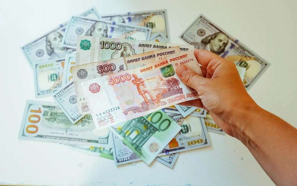 Воронежского адвоката отправили под домашний арест по делу о хищении 40 млн рублей