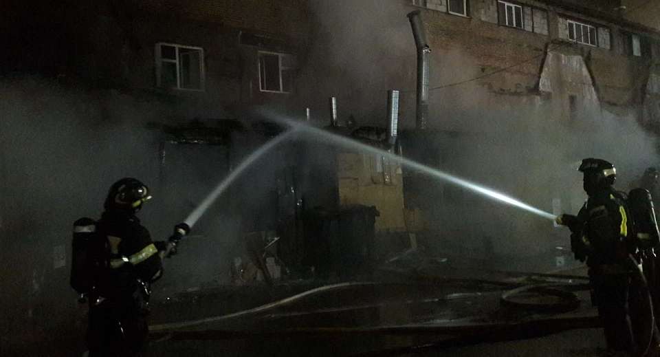 Склад сгорел вечером в Воронежской области