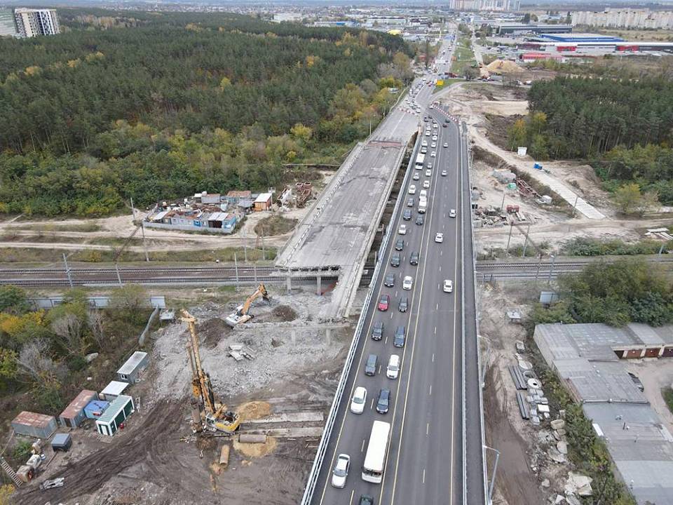 В Воронеже на старом путепроводе Остужевской развязки демонтировали уже 5 из 14 пролетов