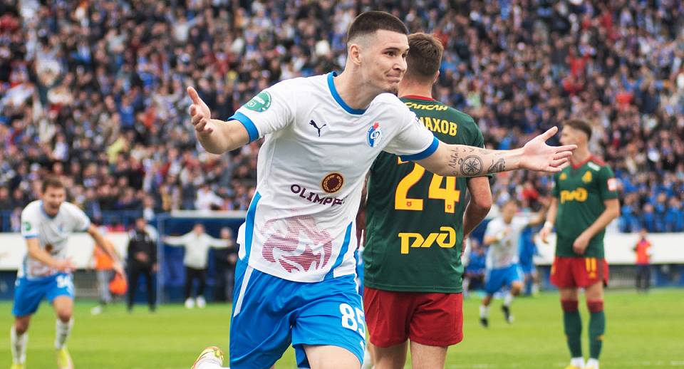 Первую победу в сезоне воронежский «Факел» одержал над «Локомотивом»