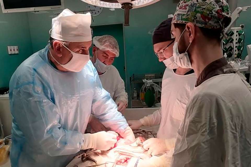 Воронежские хирурги удалили пациентке опухоль весом более килограмма и спасли ногу