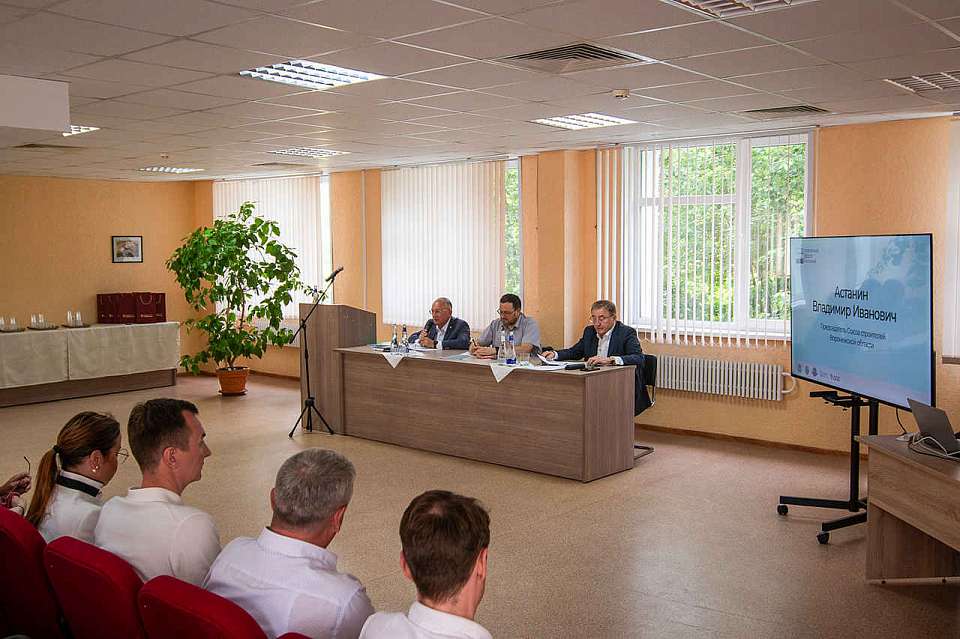 В Воронеже обсудили будущее индустриального домостроения в России