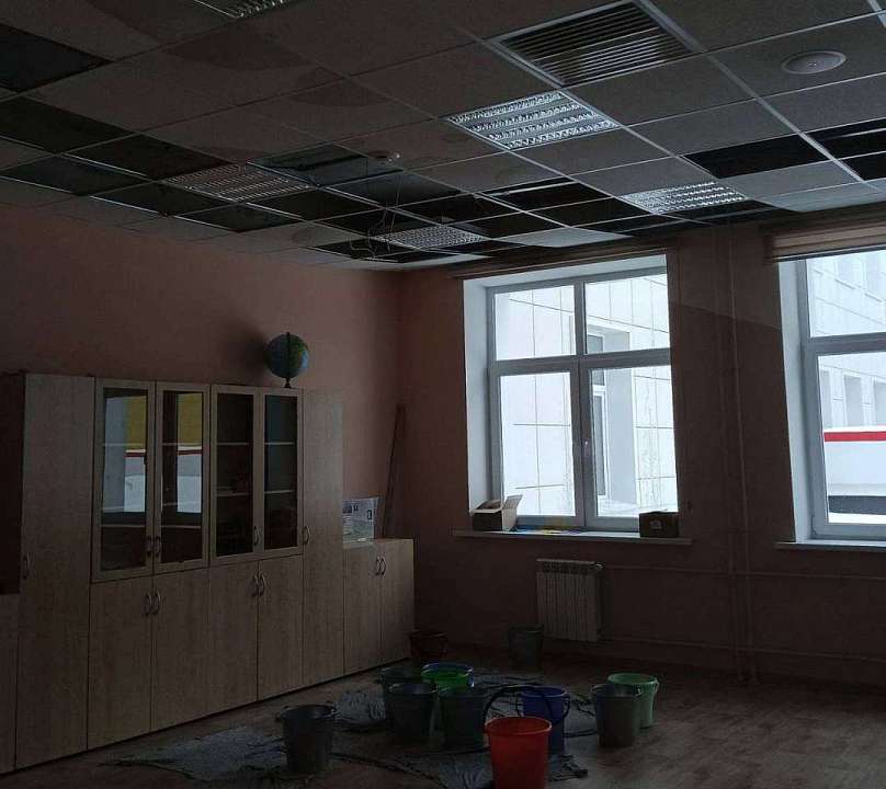В затопленной под Воронежем школе рухнул потолок