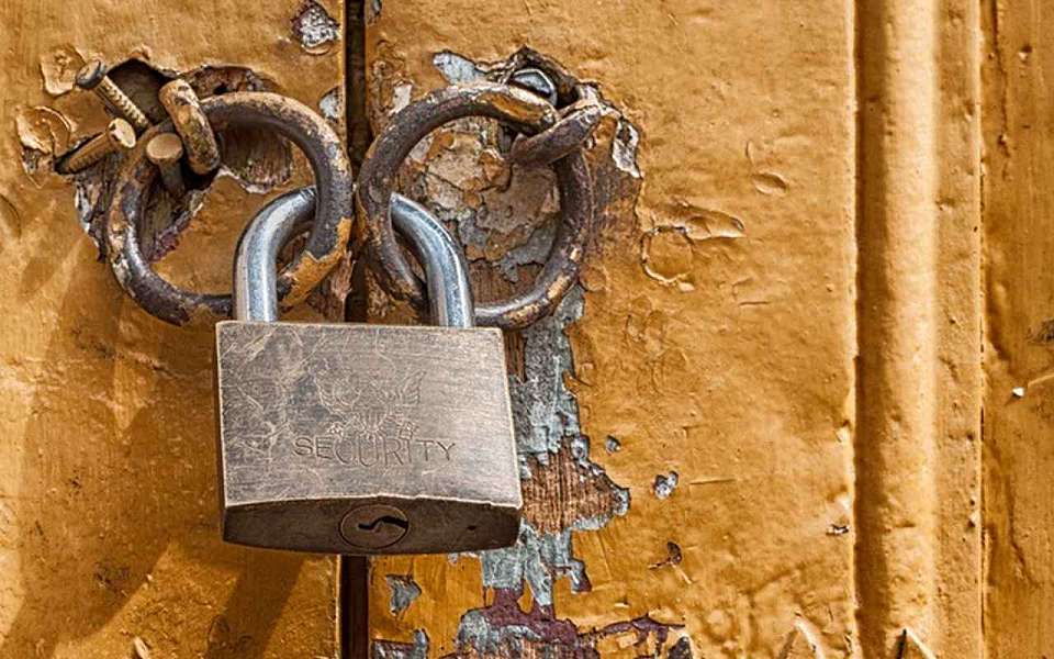 Запретили ночную работу бара на 90 суток в Центральном районе Воронежа из-за шума