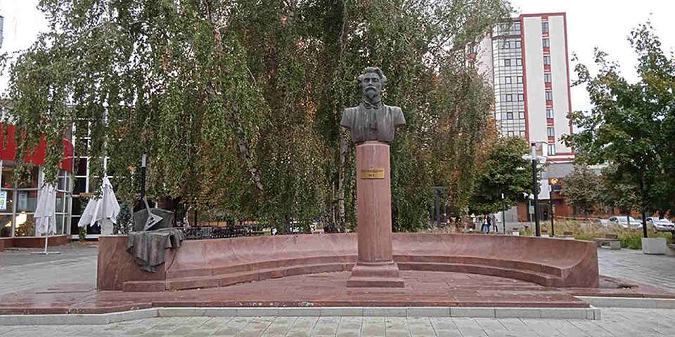 Памятник Пятницкому реконструируют в ближайшие годы в Воронеже
