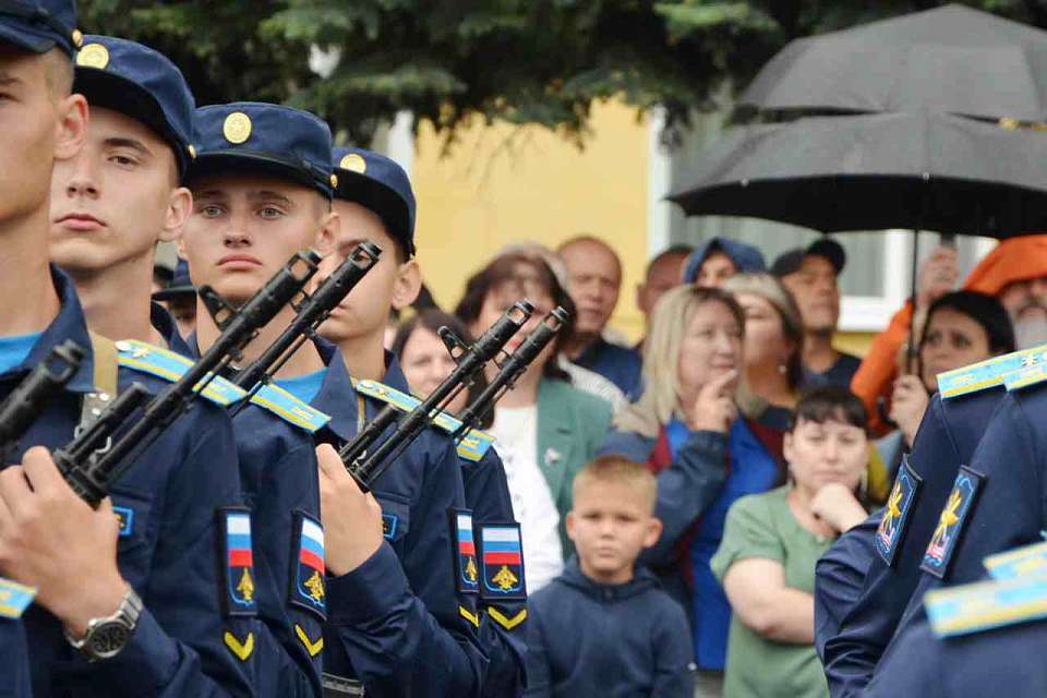 Более 1200 курсантов академии имени Жуковского и Гагарина приняли присягу