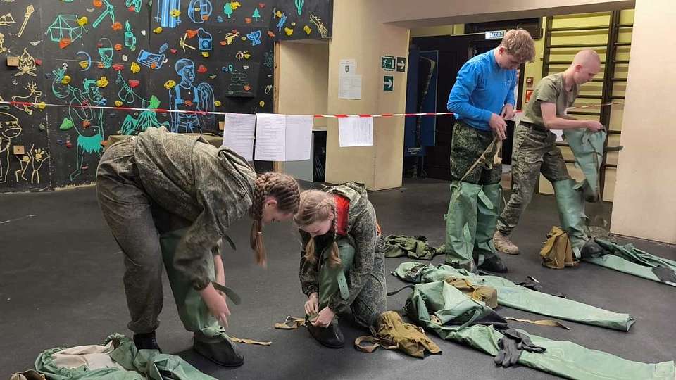 Воспитанники военно-патриотических клубов и юнармейцы Центрального района продемонстрировали готовность к любым вызовам