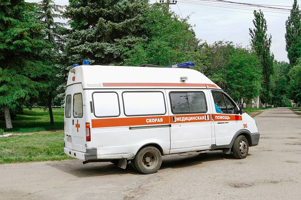 Две пассажирки «Мерседеса» пострадали в ночном ДТП в Воронеже 