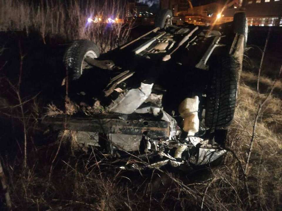 В результате ДТП со съехавшим в кювет с воронежской трассы авто скончалась 33-летняя водитель