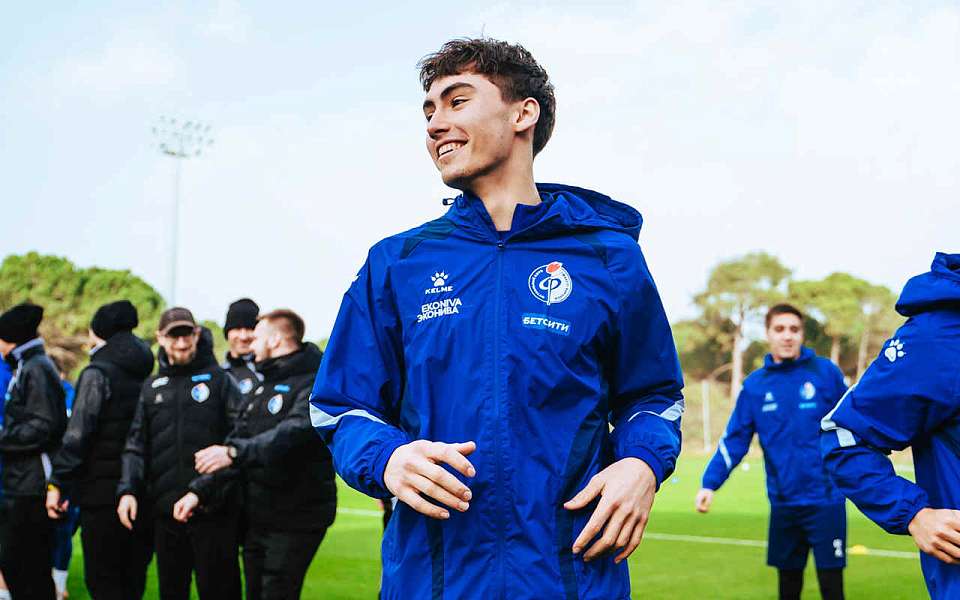 Молодой защитник воронежского «Факела» получит практику во Второй лиге