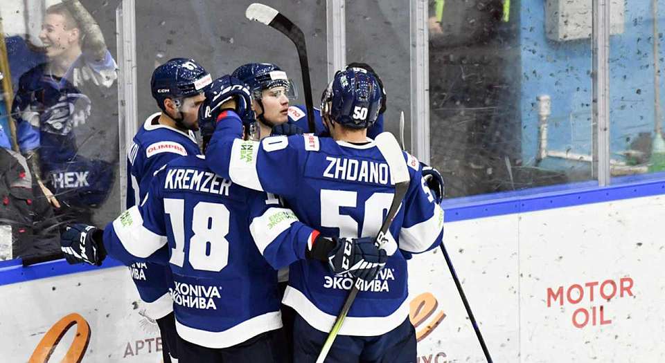 Хоккеисты воронежского «Бурана» уверенно переиграли чемпионов ВХЛ