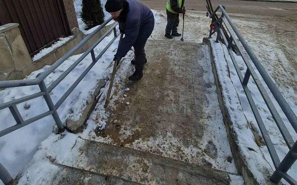 В Ленинском районе продолжается планомерная работа по поддержанию санитарного порядка на территории