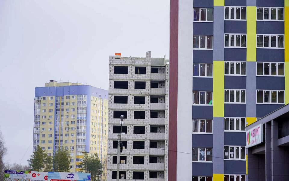 В 2024 году власти должны обеспечить ввод в строй 2,3 млн кв. м жилья в Воронежской области