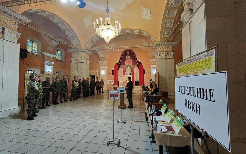 На военные сборы призвали воронежских чиновников